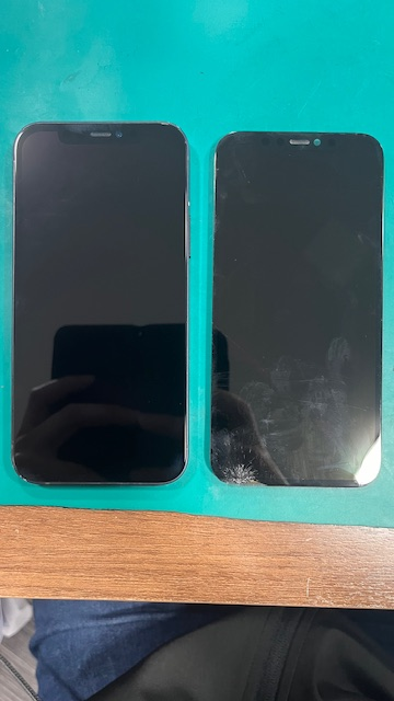 iPhone12の画面交換【大牟田市からのお客様】
