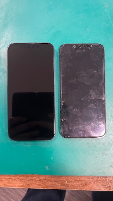 iPhone13miniの画面交換【大牟田市からのお客様】