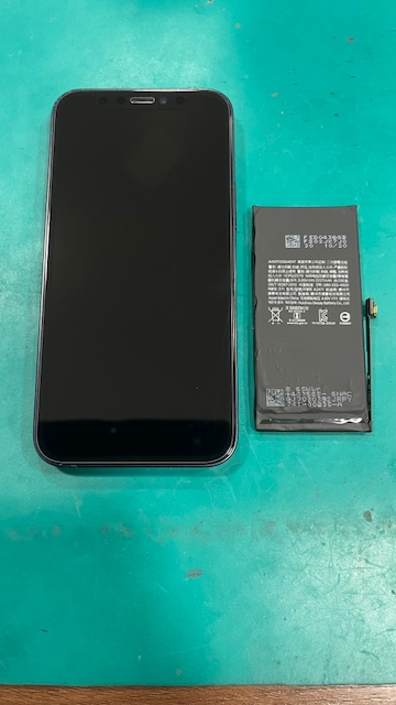 iPhone12miniのバッテリー交換【大牟田市からのお客様】
